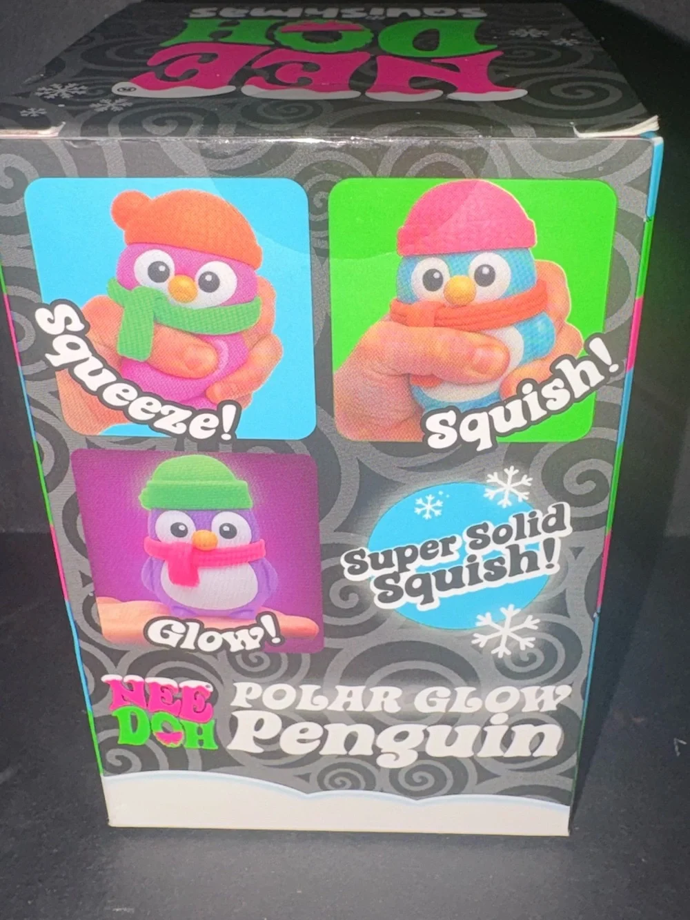NeeDoh Polar Glow Penguin blue - Pink Hat & Orange Scarf